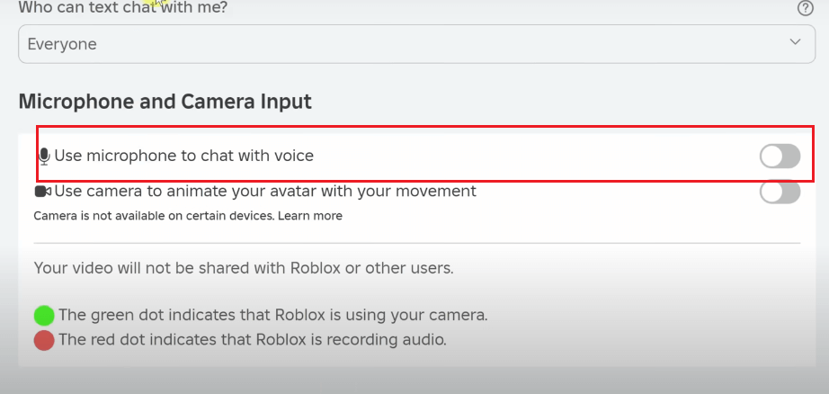 Activar «Usar micrófono para chatear con voz»